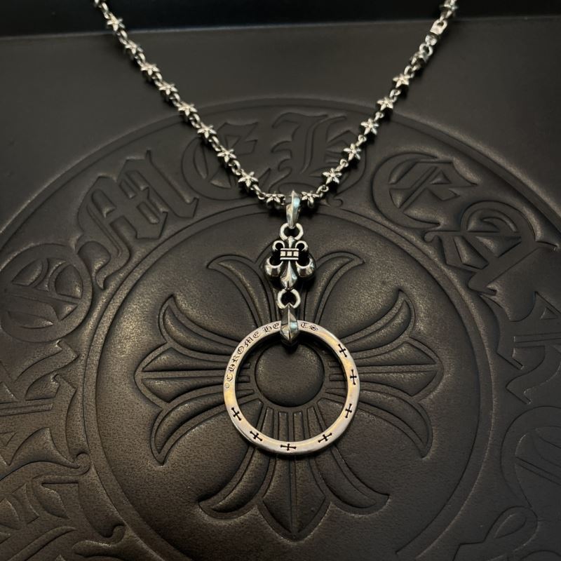 Ch*0me He**ts necklaces